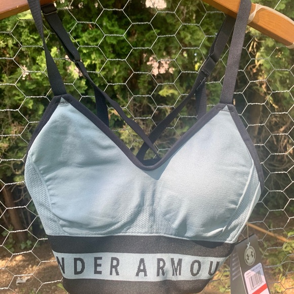 Women’s XS Sports Bra Under Armour NWT - Picture 3 of 6